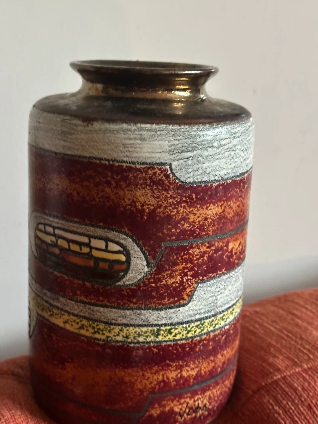 Signed Mid Century Vega Abstract Ceramic Vase - photo 5