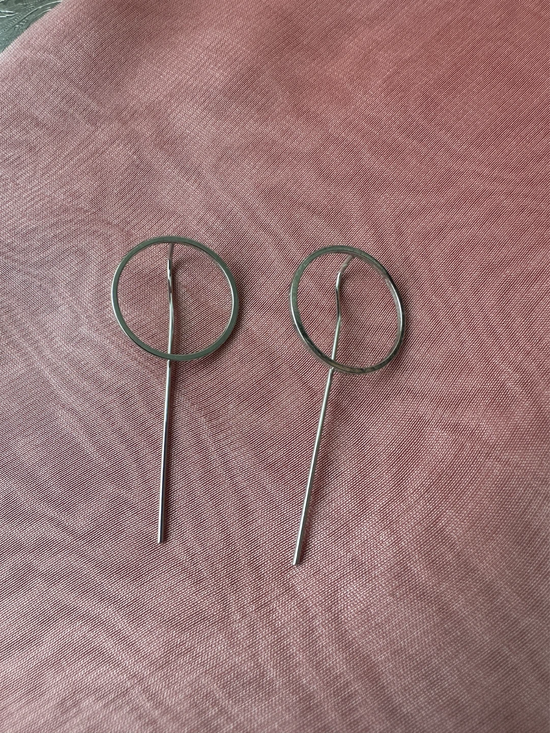 Silver tone Circle Drop Earrings - photo 3