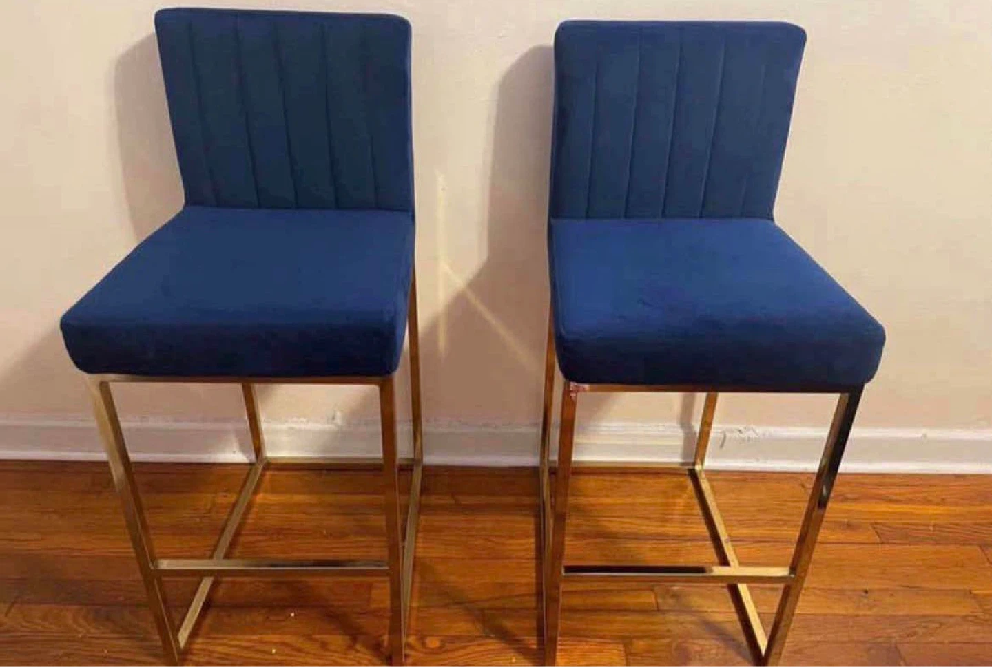 Bar Stools (Set of 2) $80 - photo 5