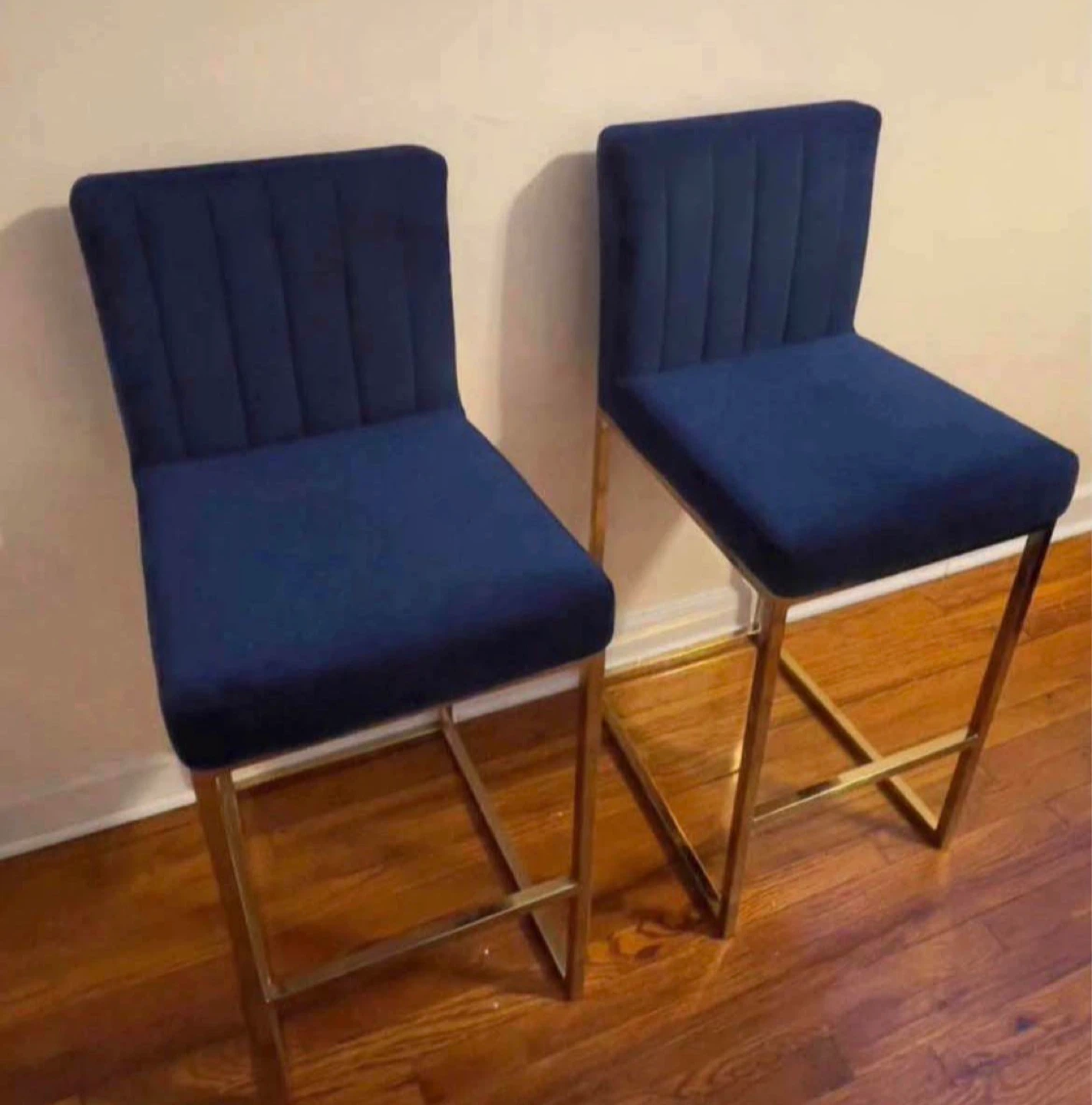 Bar Stools (Set of 2) $80 - photo 3