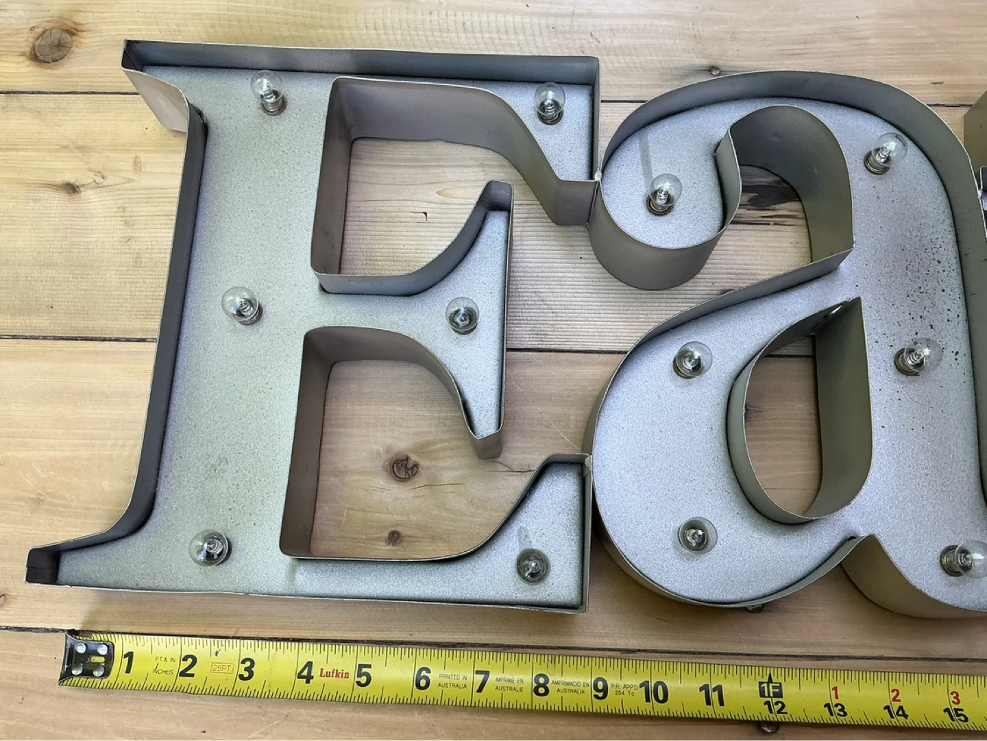 Vintage Marquee "EAT" Light up Sign Needs 2 Double AA Batteries - photo 2