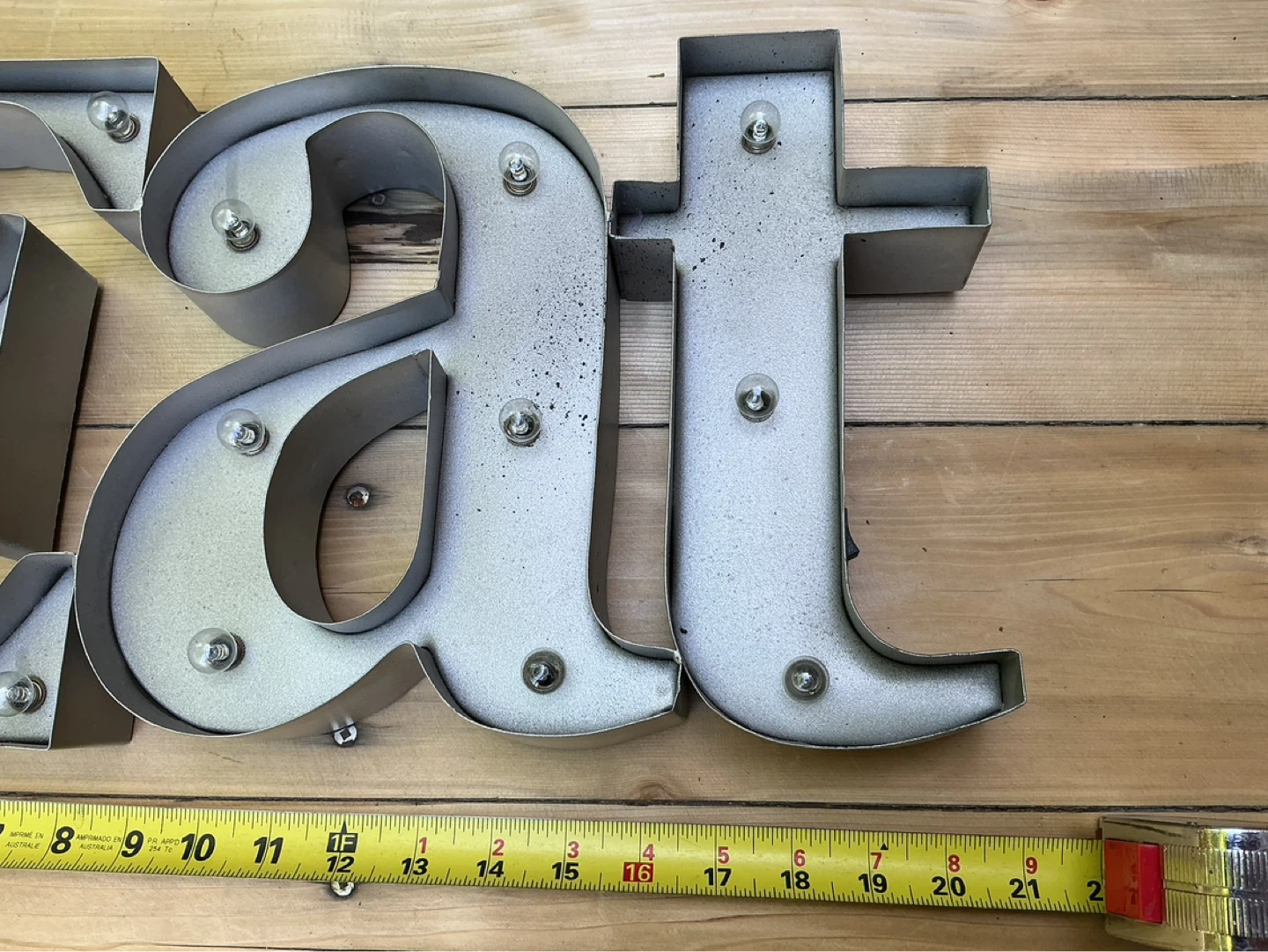 Vintage Marquee "EAT" Light up Sign Needs 2 Double AA Batteries - photo 3