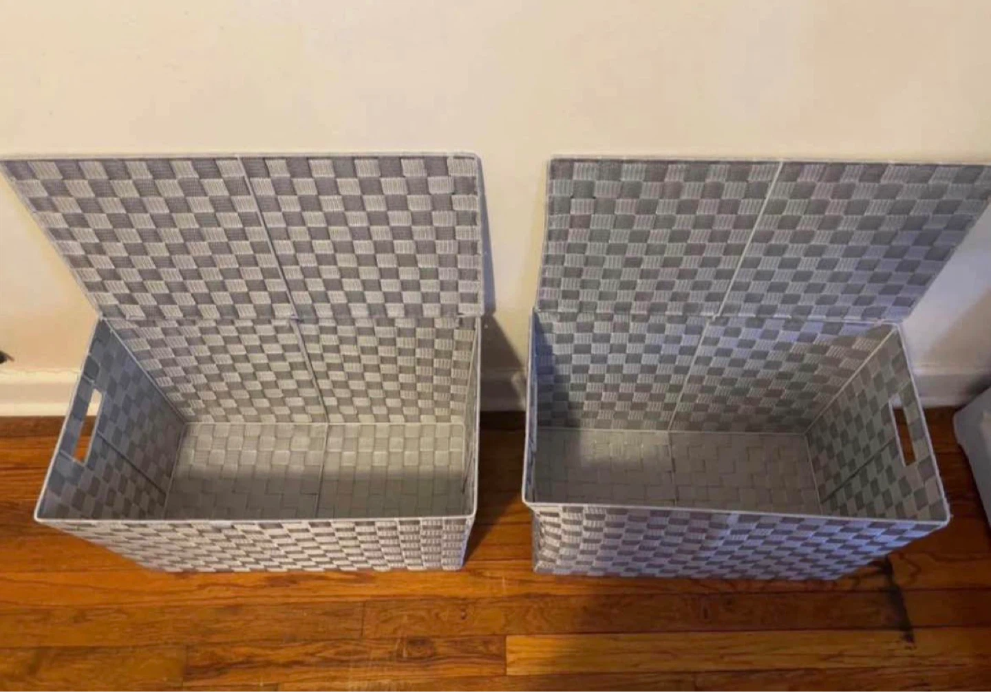 2 Woven Storage Baskets $10 - photo 3