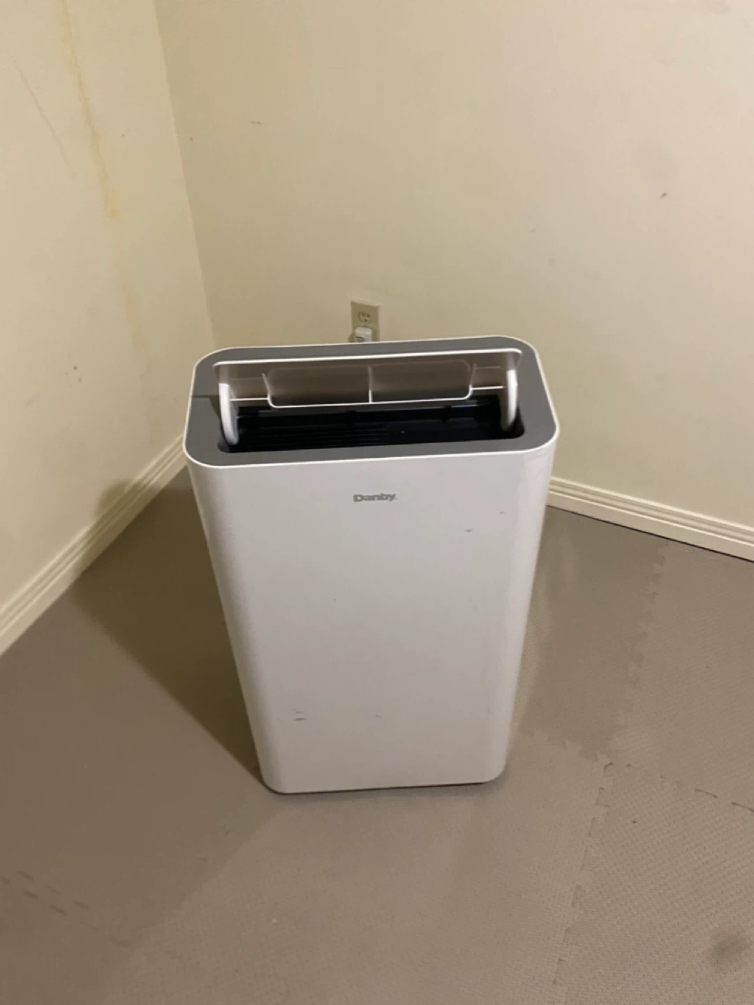 Portable Air Conditioner - photo 2