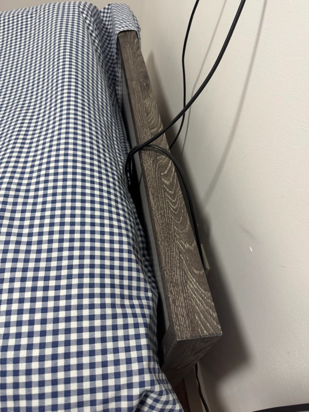 Wooden Headboard with Geometric Design - photo 3
