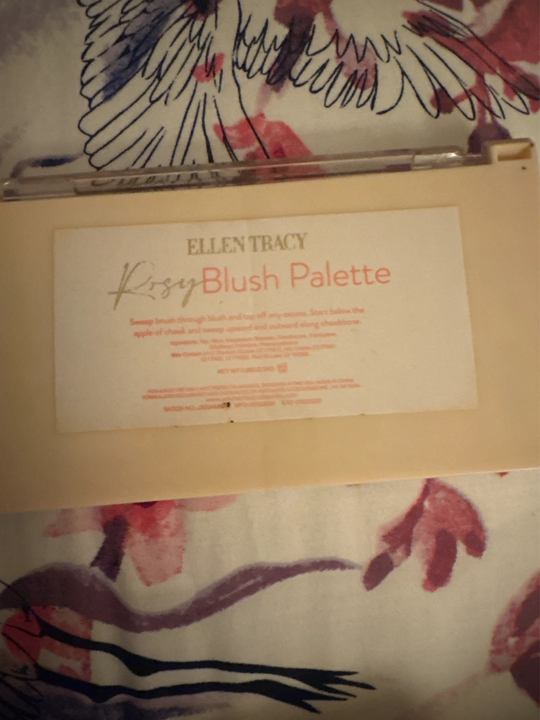Ellen Tracy Kissy Blush Palette - photo 2