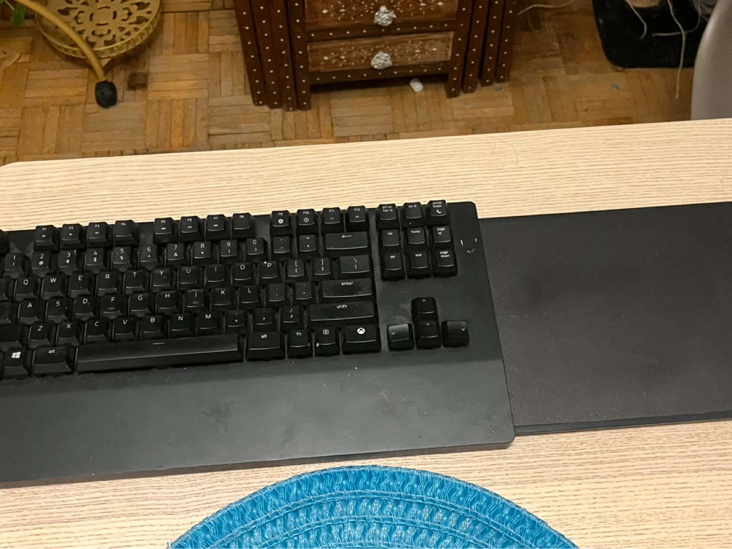 RGB Razer Gaming Keyboard with extendable mouse pad