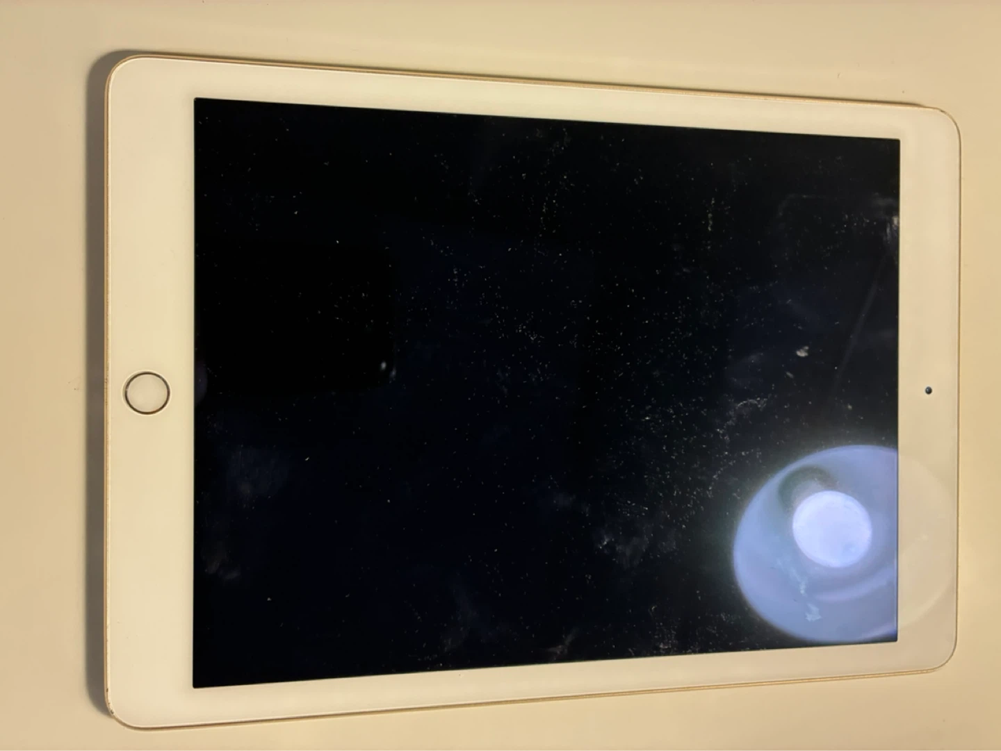iPad Air 2 – Activation Locked – Excellent Condition - for parts - photo 2