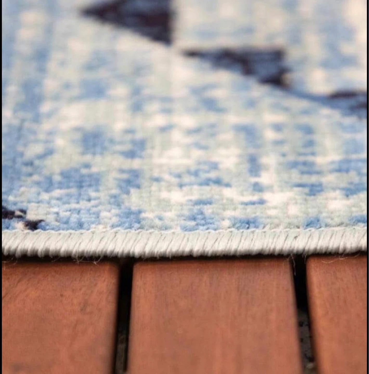 Brand New! Geometric Pattern Indoor/ Outdoor Area Rug - photo 4