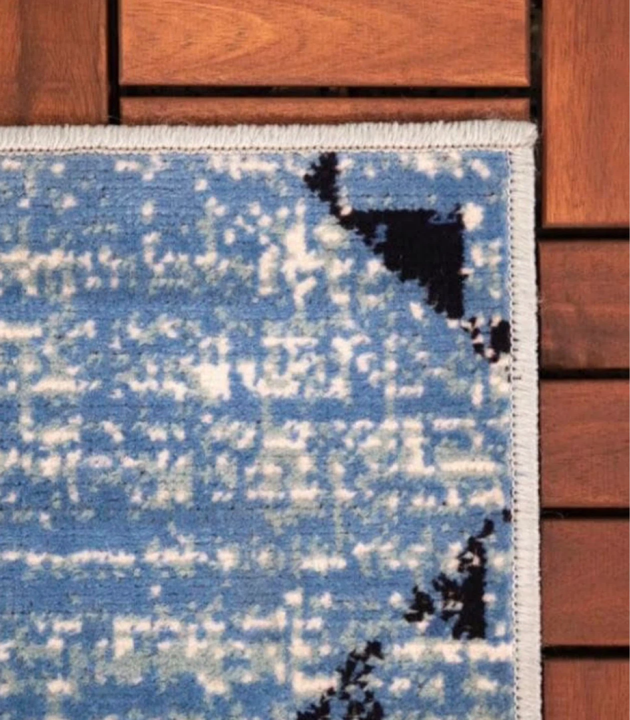 Brand New! Geometric Pattern Indoor/ Outdoor Area Rug - photo 3