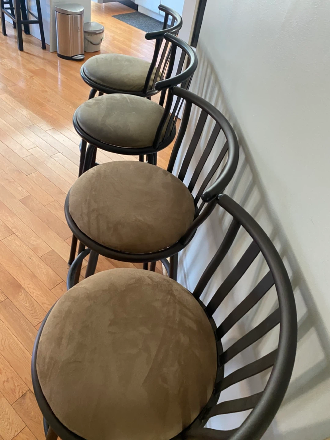 Set of 4 Bar Stools