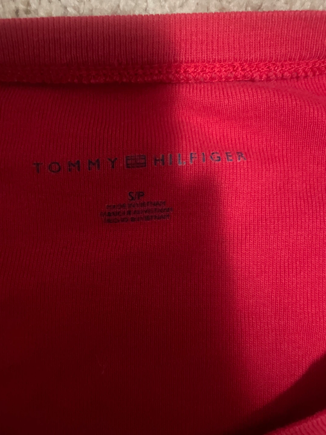 Tommy Hilfiger Red Long Sleeve V-Neck T-Shirt - photo 2