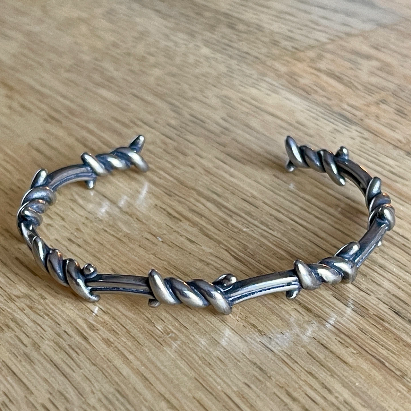 Rustic barbed wire stainless steel cuff bracelet - photo 2