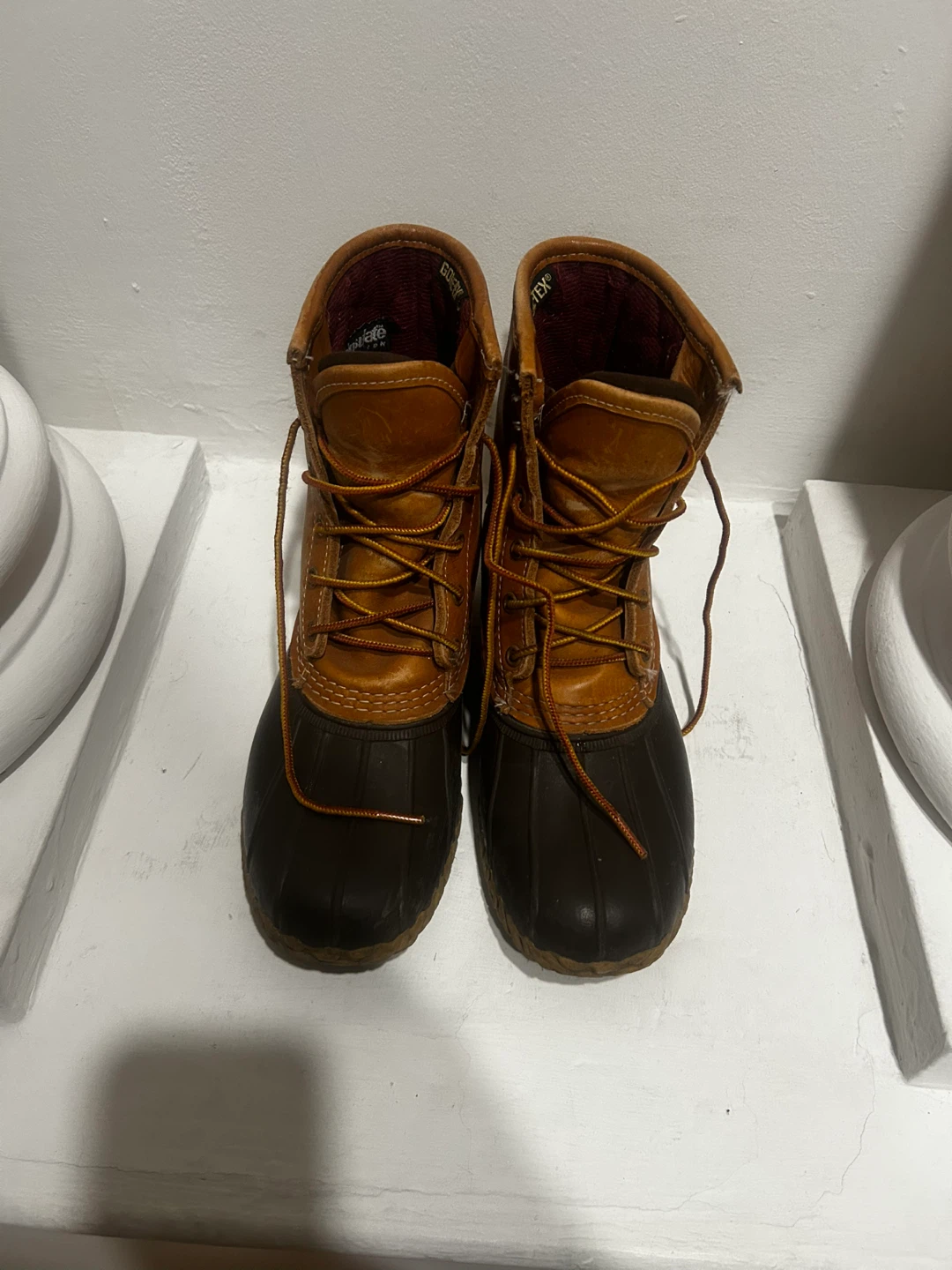 L.L.Bean Gore-Tex Thinsulate Bean Boots - Men’s 7 / Women’s 9.