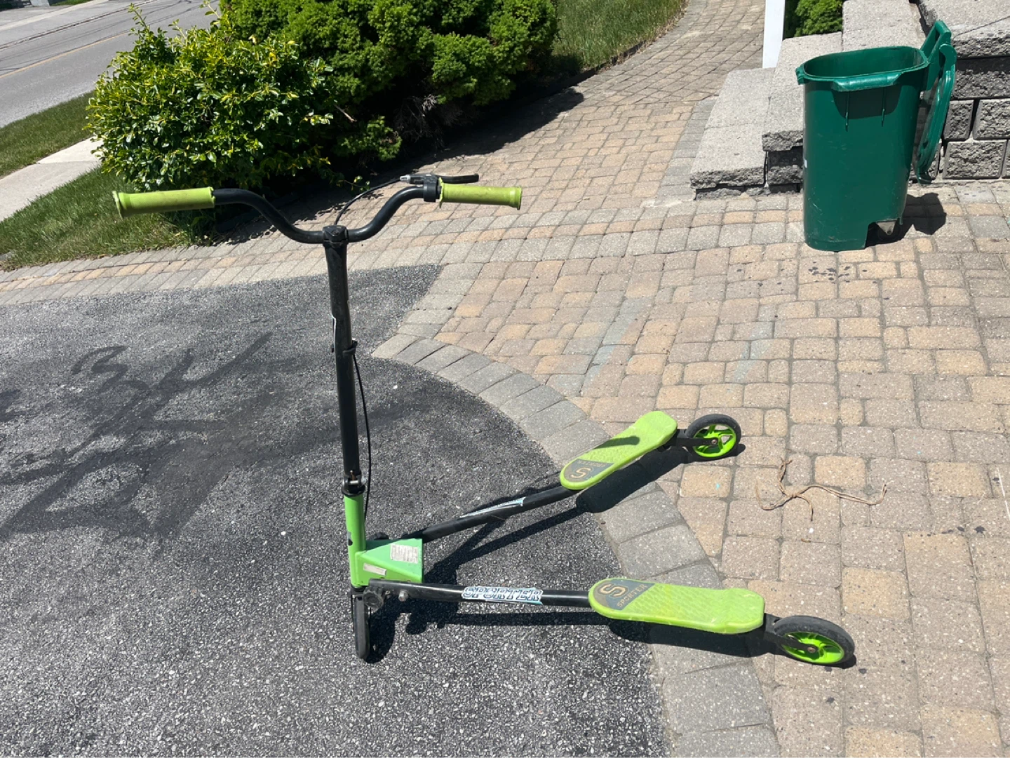 SmarTrike Swagway Scooter - photo 2