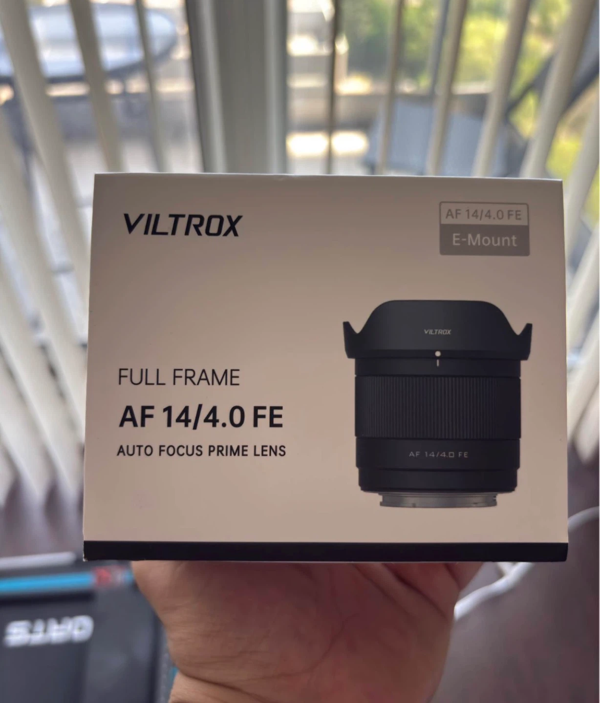 Sony Alpha a7R iii Mirrorless Camera w/14mm f4 Viltrox air lens - photo 4