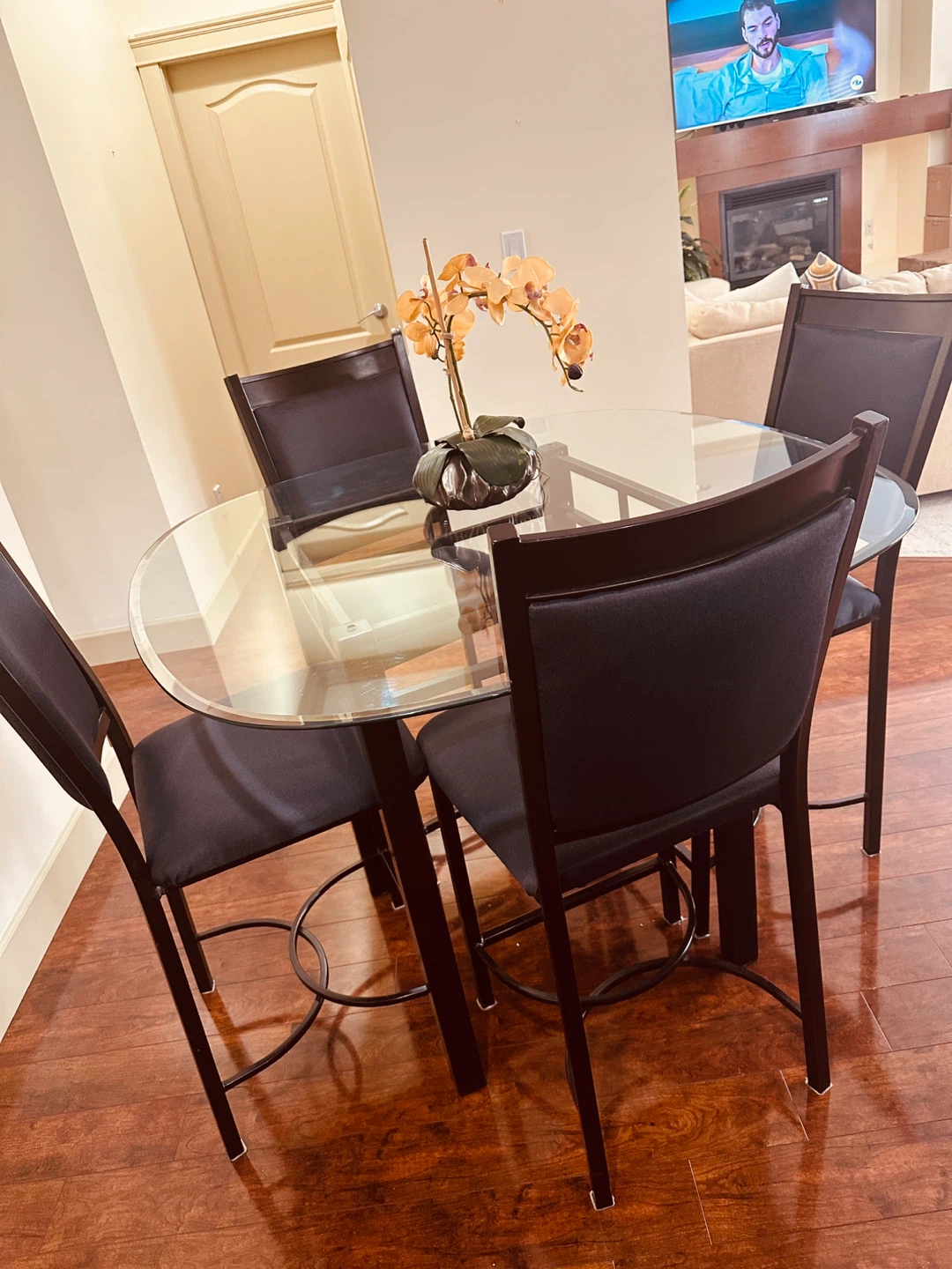 4-Seater High Dining Table