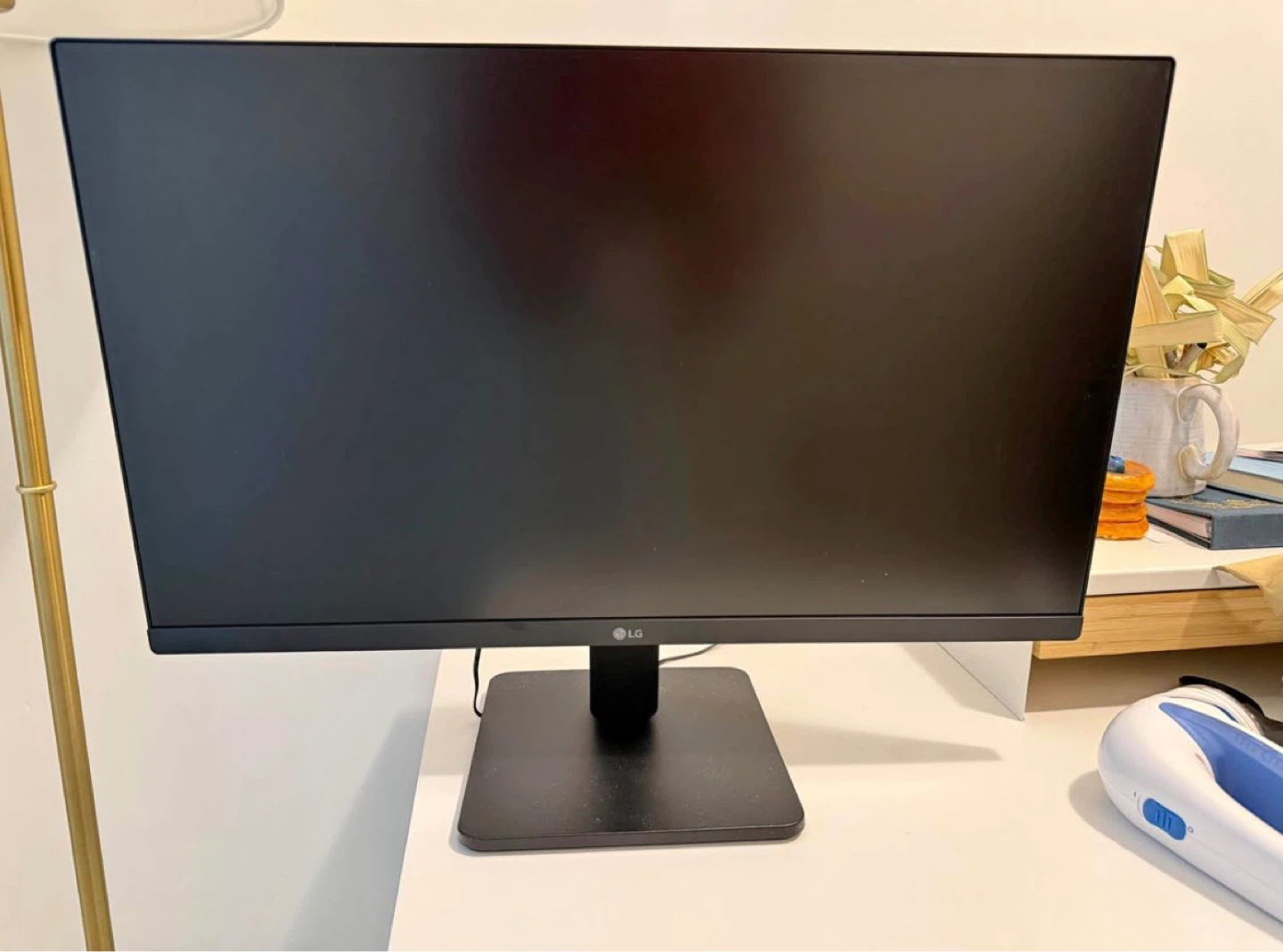 Lg Monitor - photo 2