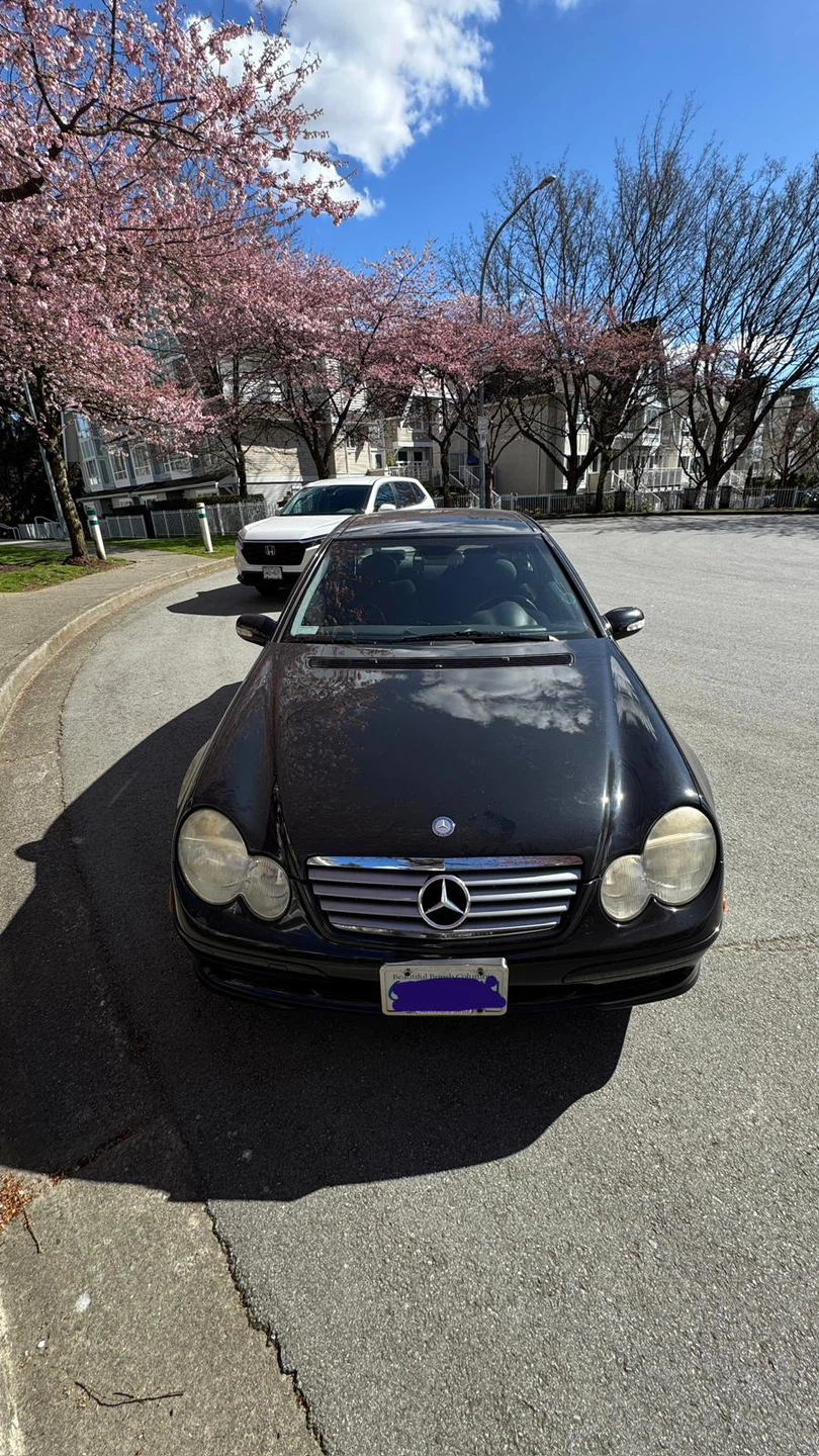 Black Mercedes-Benz C320 Coupe - photo 3
