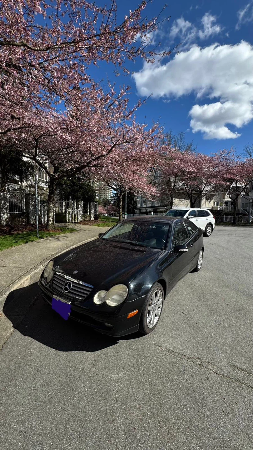 Black Mercedes-Benz C320 Coupe - photo 2