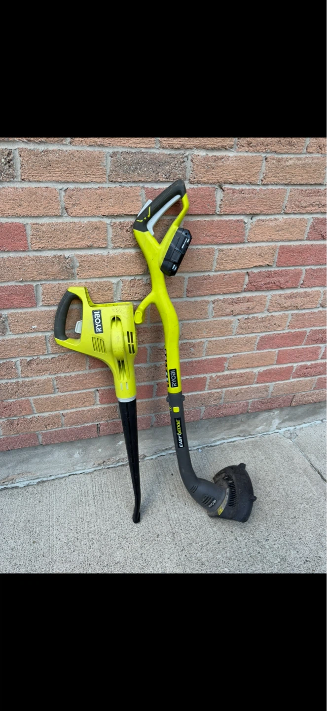 Battery-Powered Grass Trimmer/Weed Wacker and Leaf Blower