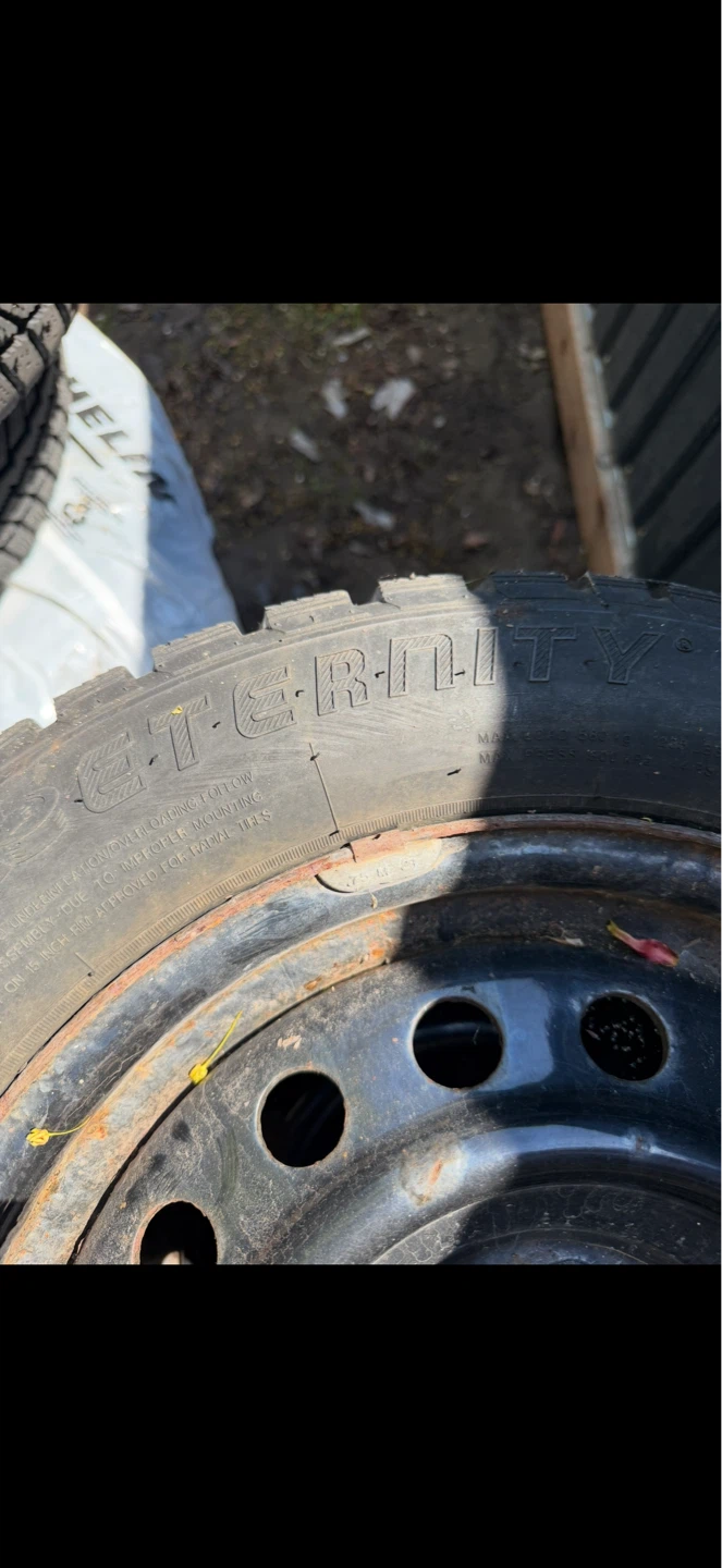4 Winter Tires Set - 195/60R15 88T - All 4 Tires included - photo 4