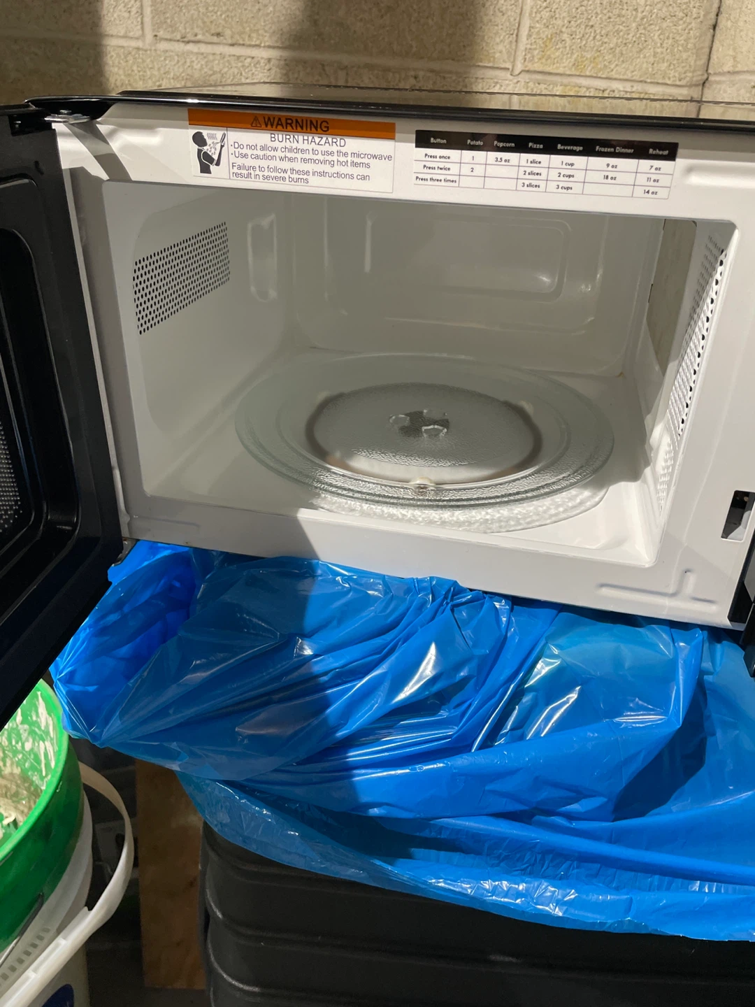 Kenmore Microwave - photo 3