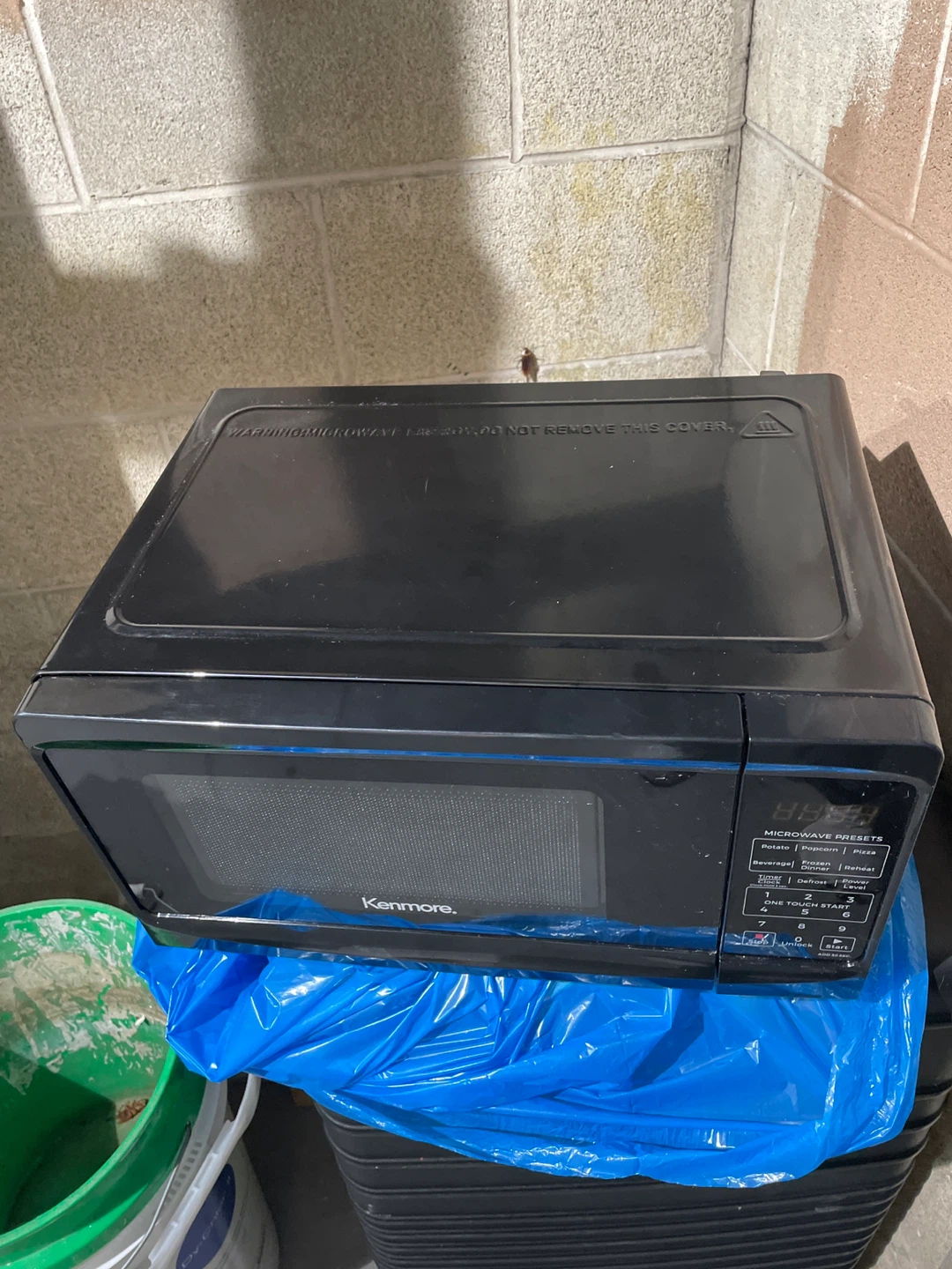 Kenmore Microwave - photo 2