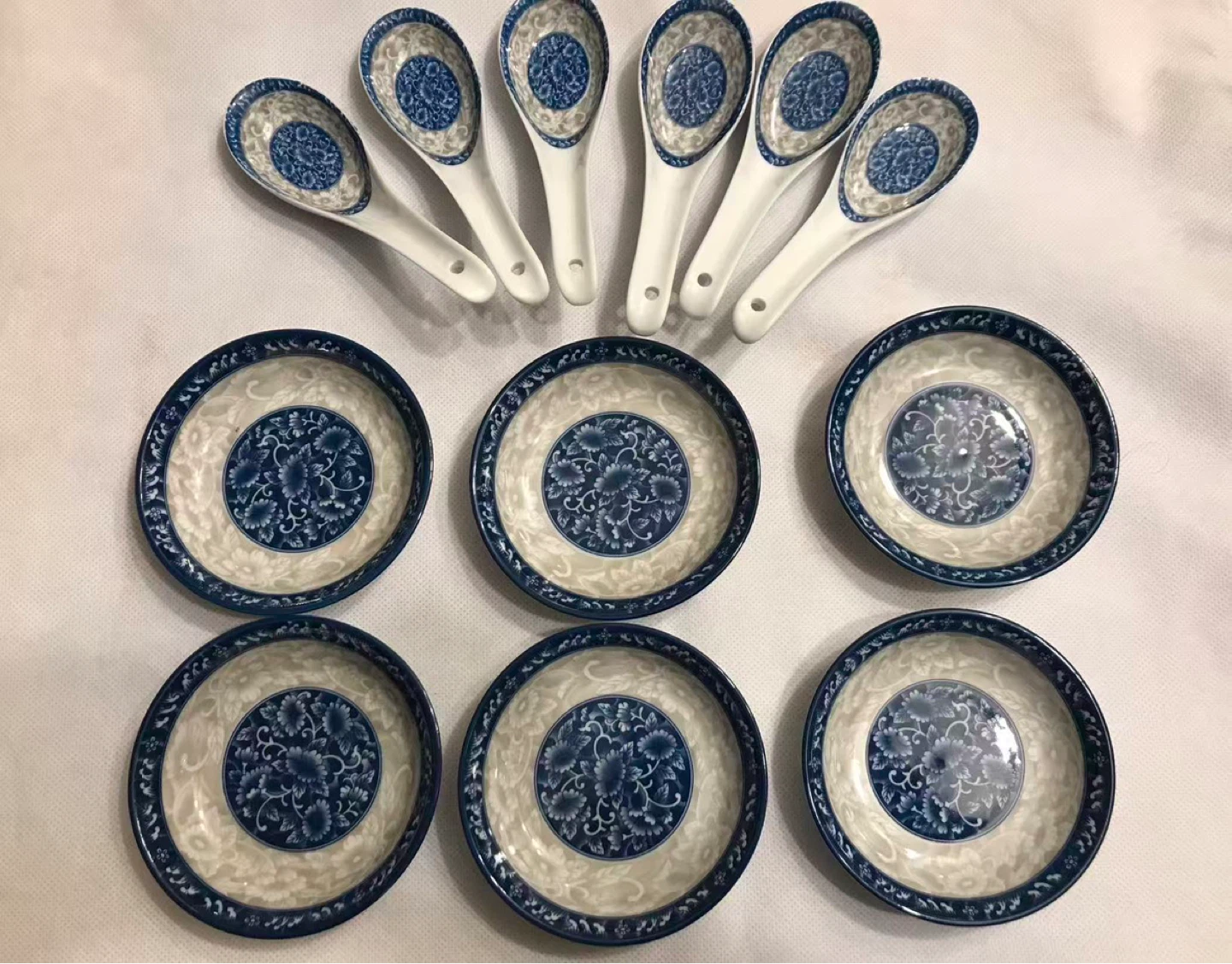 Cheng's 6 Piece Ceramic Spoon and Small Dish Set - photo 2