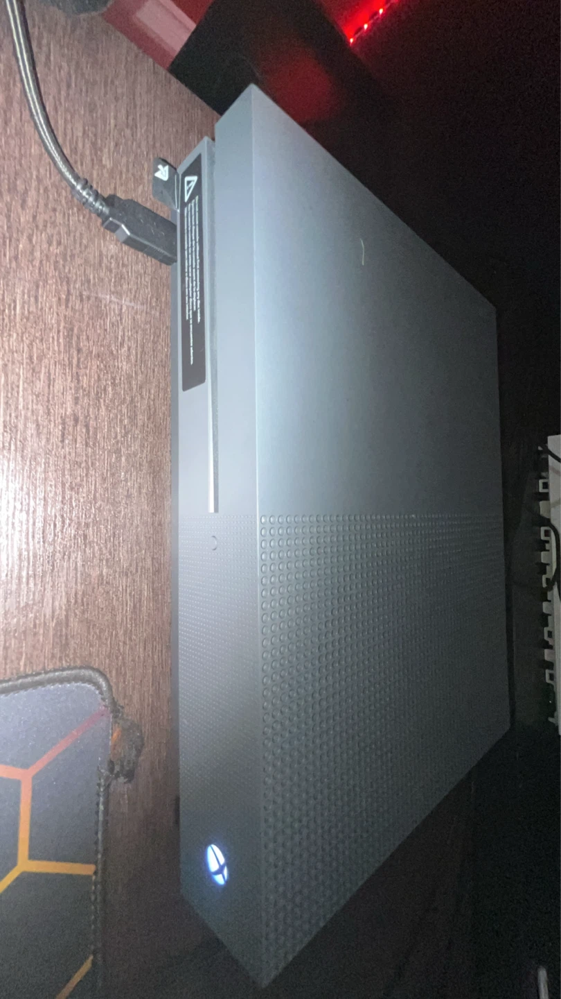 Xbox One S Console - photo 2