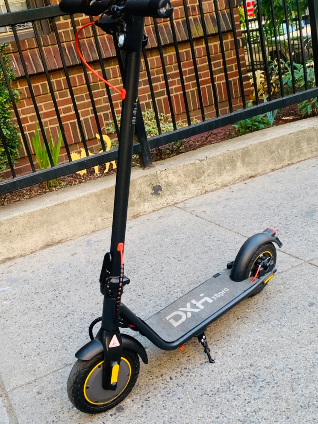 DXH X8 Pro Electric Scooter - photo 4