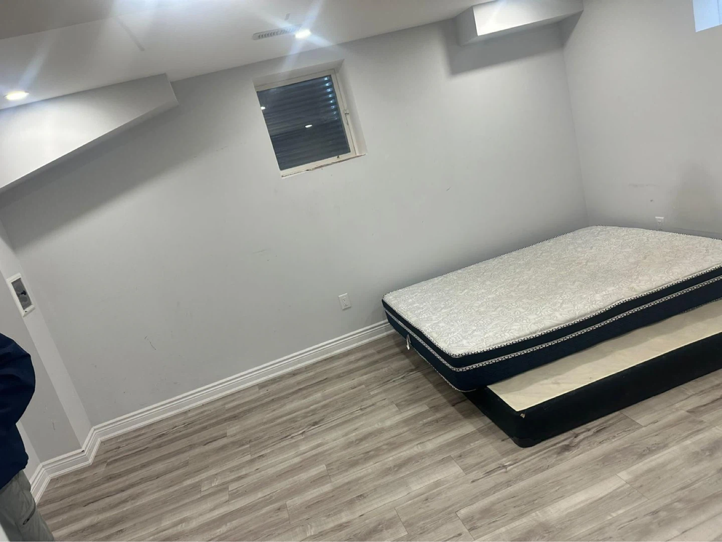 Private Room for rent in a clean and spacious 2-bedroom basement - photo 4