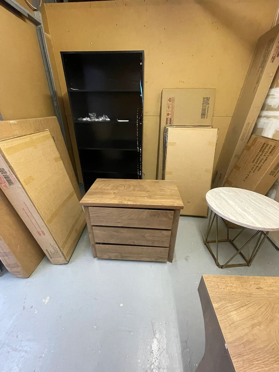 Oak Finish 3-Drawer Nightstand - photo 5