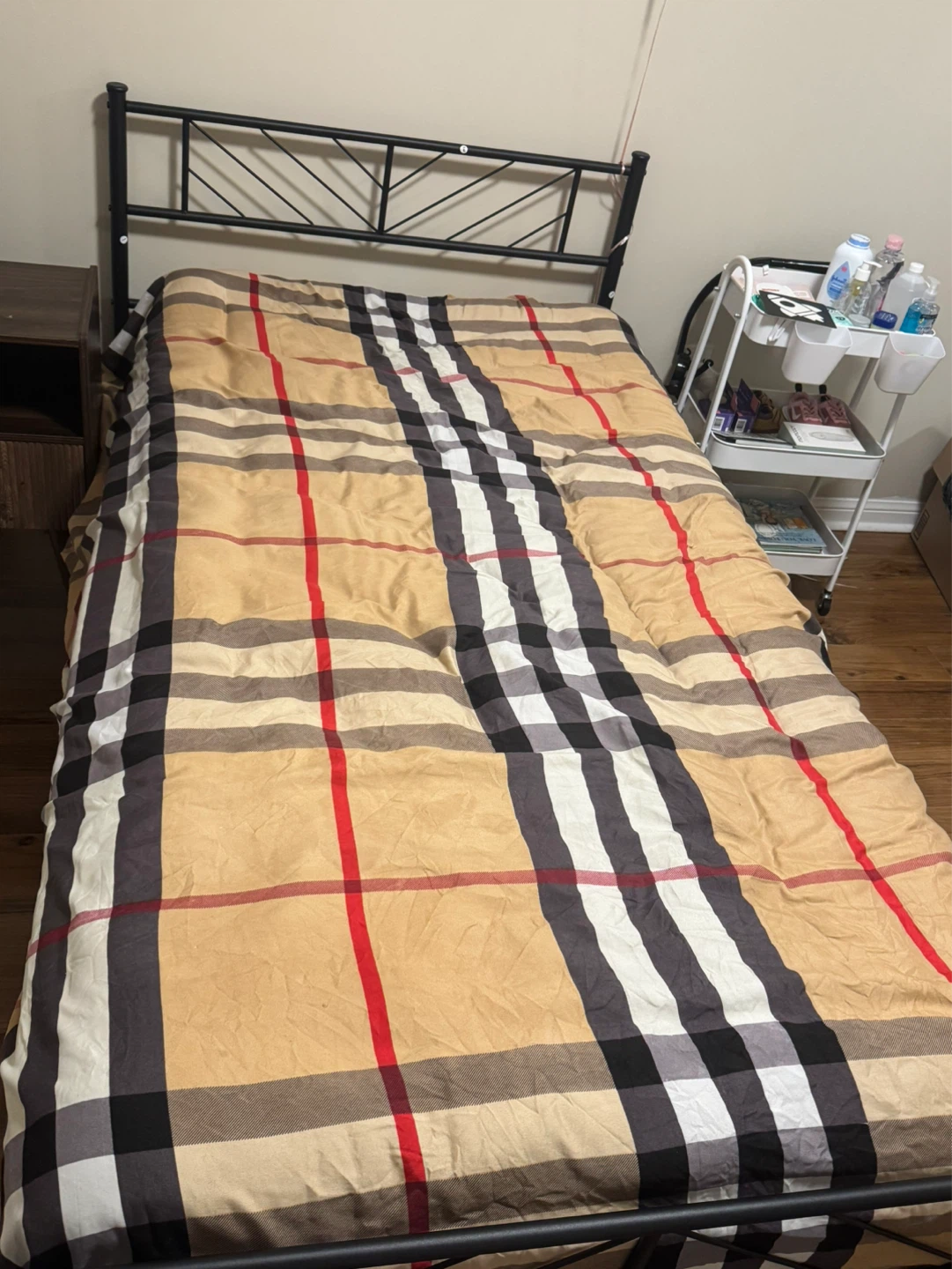 Twin Size bed and mattress - photo 2