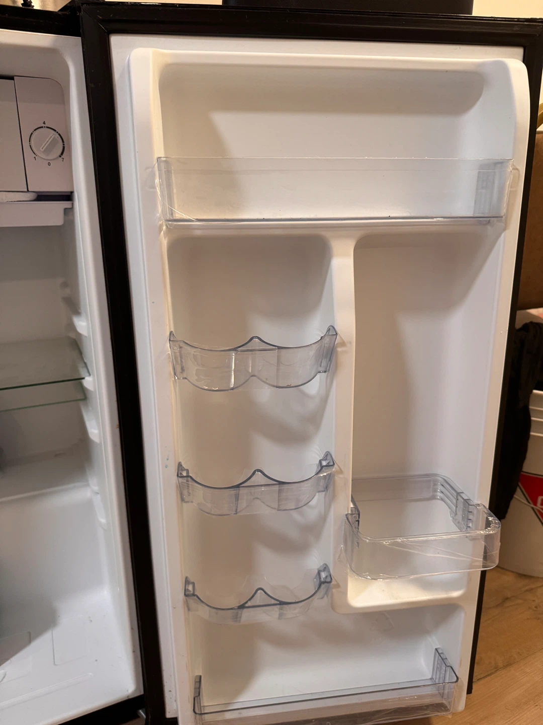 Hamilton Beach Compact Mini Fridge for sale. - photo 2