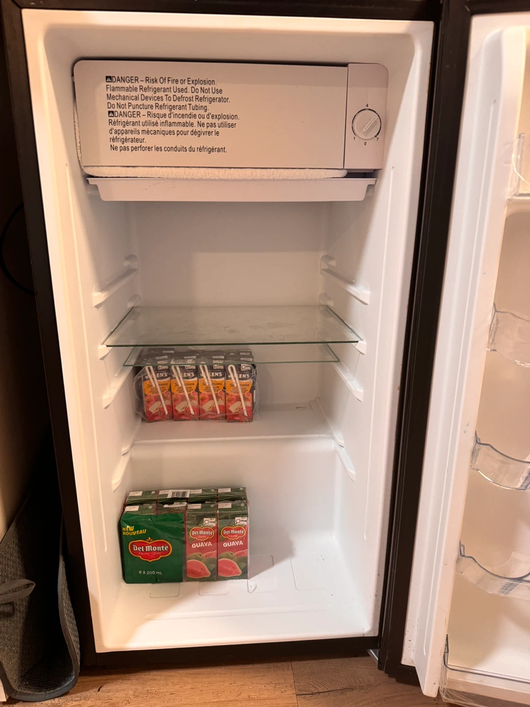 Hamilton Beach Compact Mini Fridge for sale. - photo 3