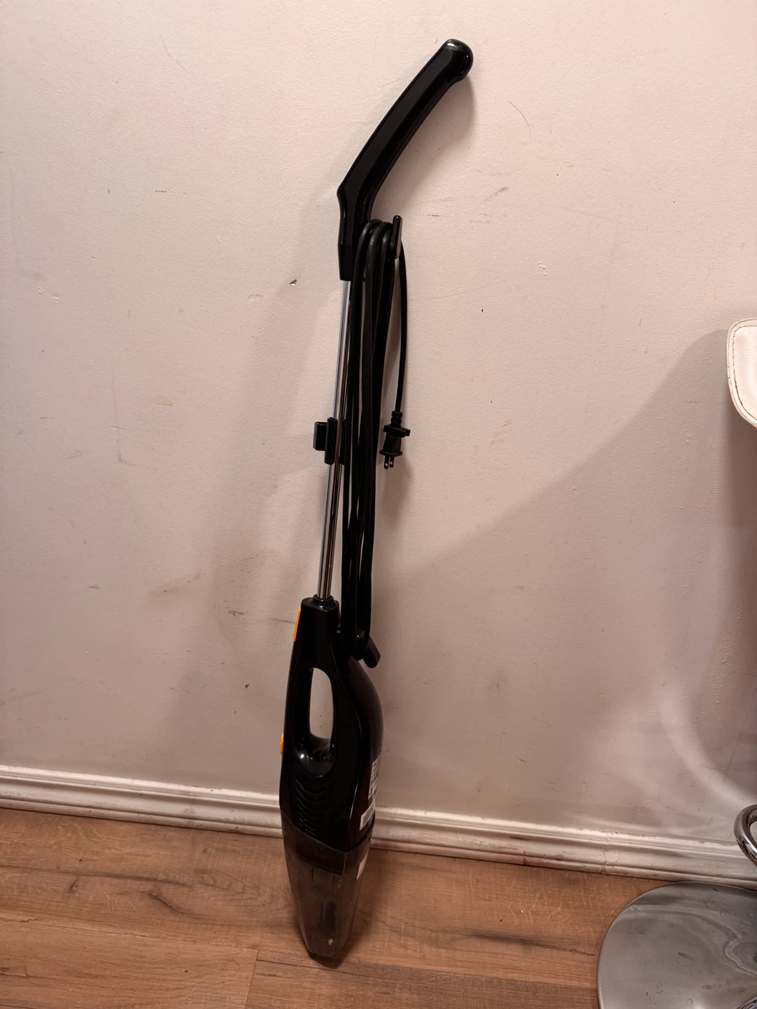 Eureka Blaze NES210 3-in-1 Stick Vacuum Cleaner - photo 2