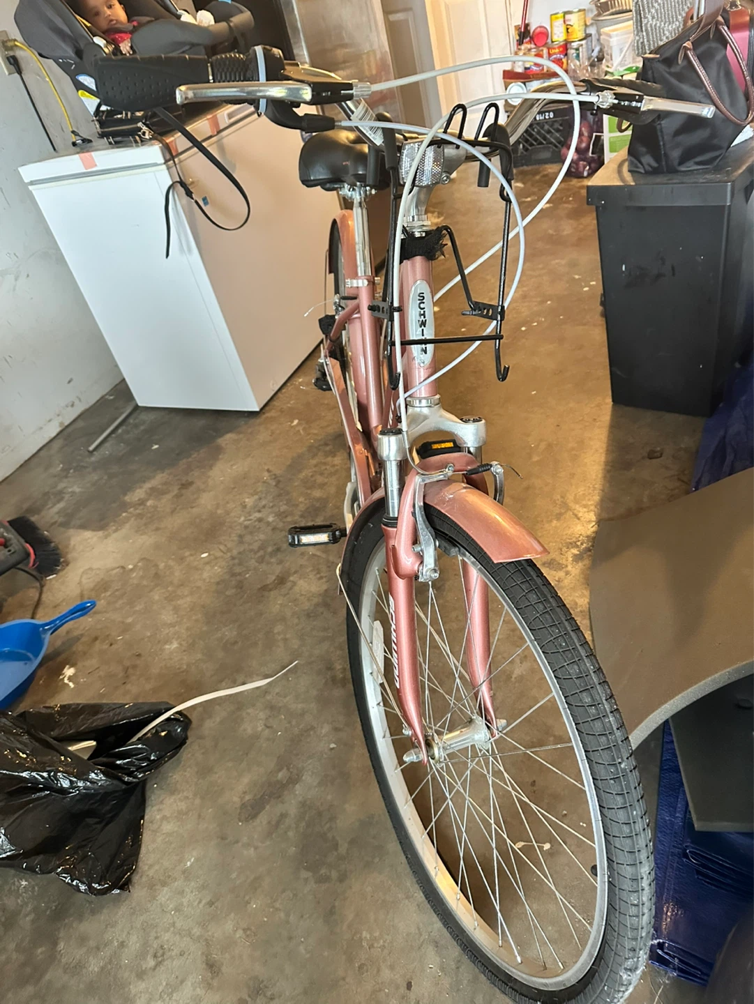 Schwinn Women's Cruiser Bike - photo 2