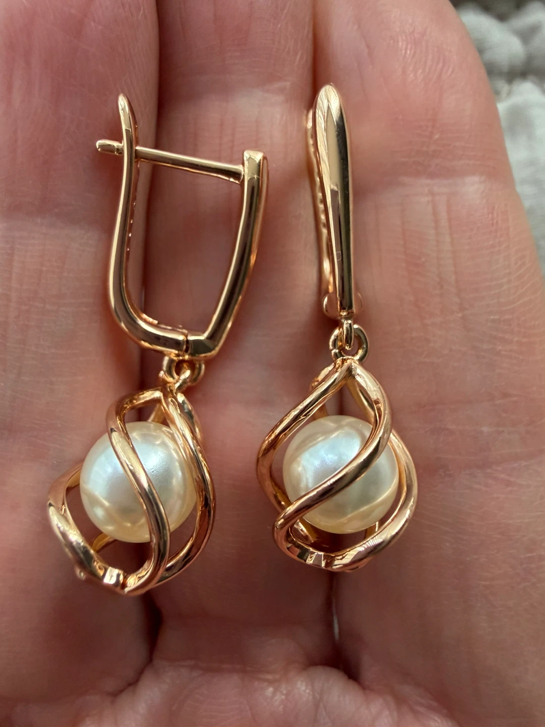 14k pearl  earrings