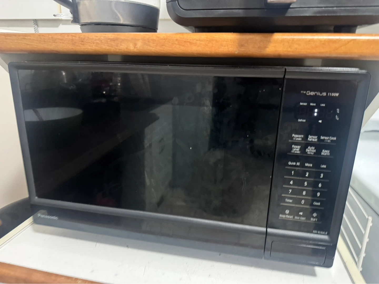 Panasonic Genius 1100W Microwave