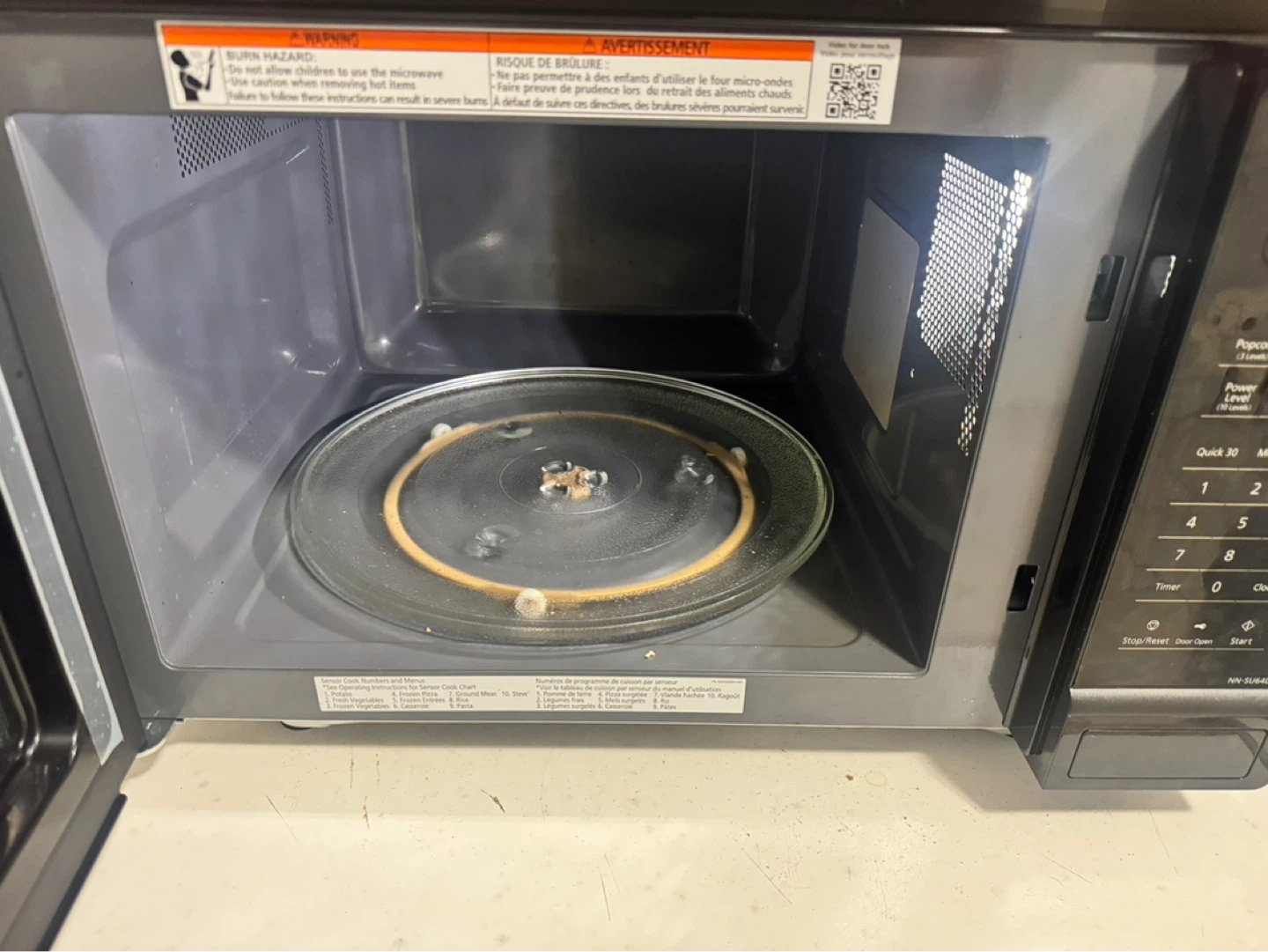 Panasonic Genius 1100W Microwave - photo 2