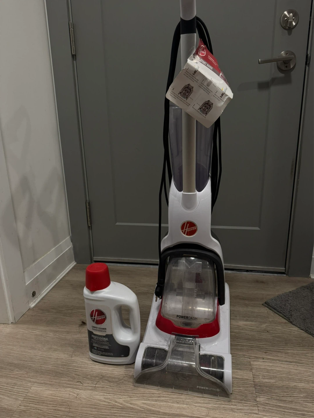 Hoover PowerDash Carpet Cleaner with Professional Carpet Shampoo - photo 2
