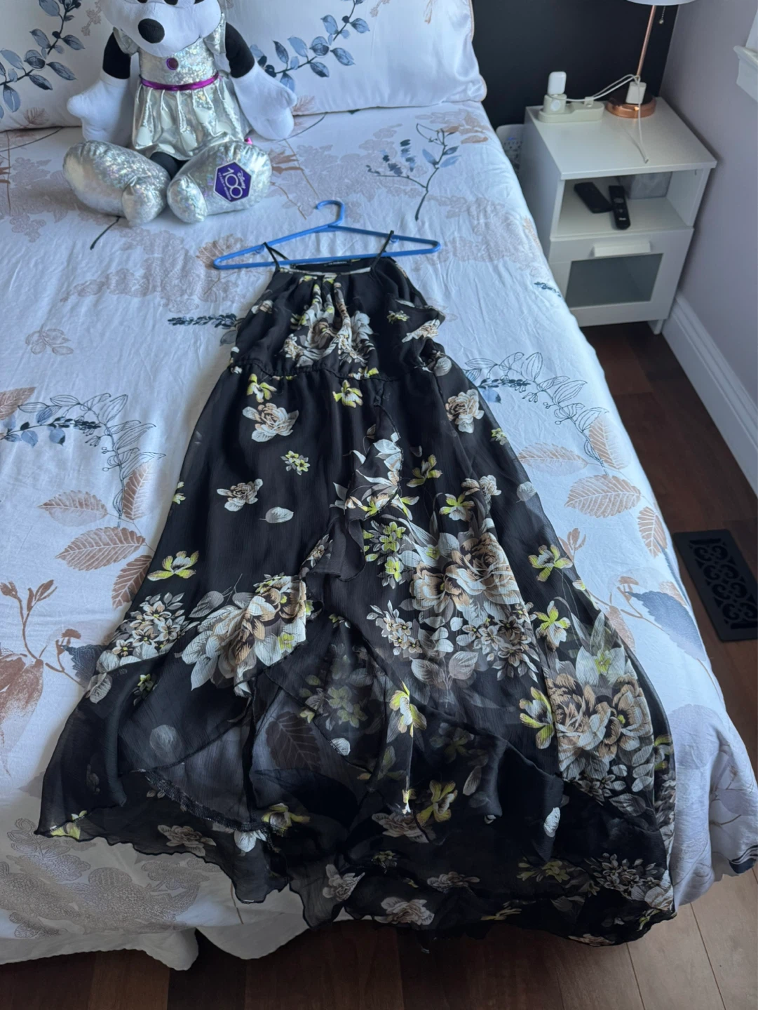 LE CHÂTEAU Black Floral Maxi Dress
