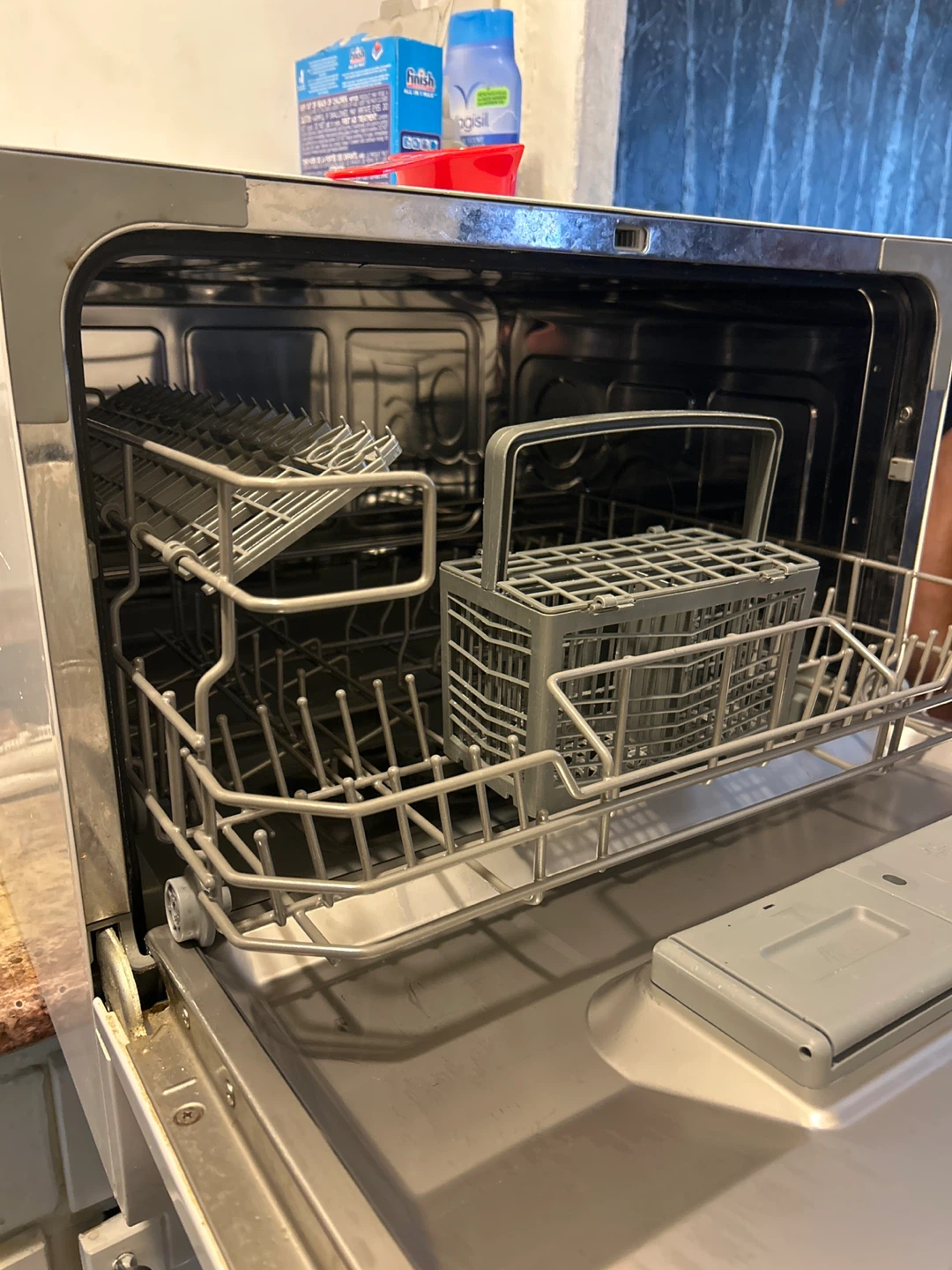 Danby DDW621WDB Dishwasher