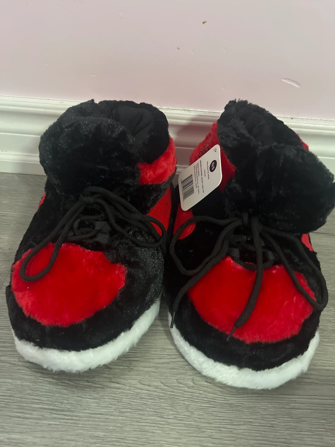 One size fits most - Plush Slippers