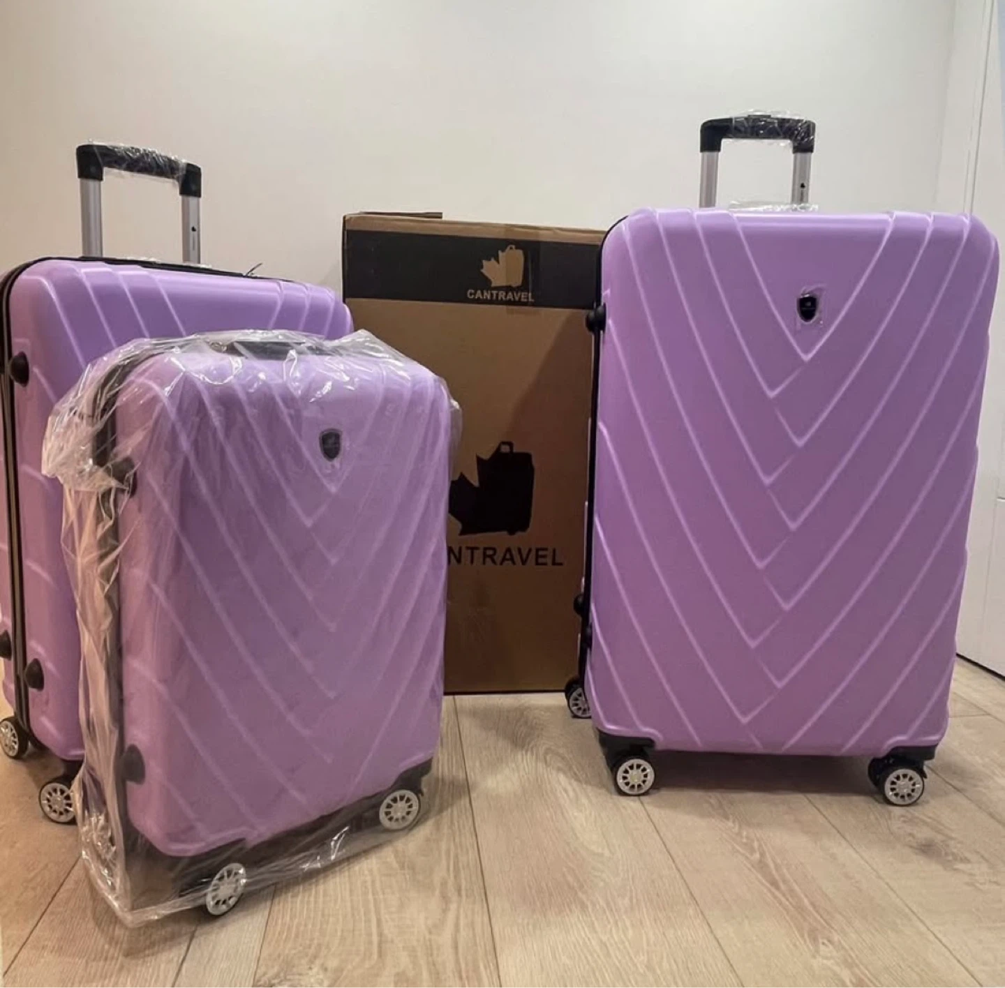 Brand new 3 in 1 Violet Luggage Set (20”/24”/28”)