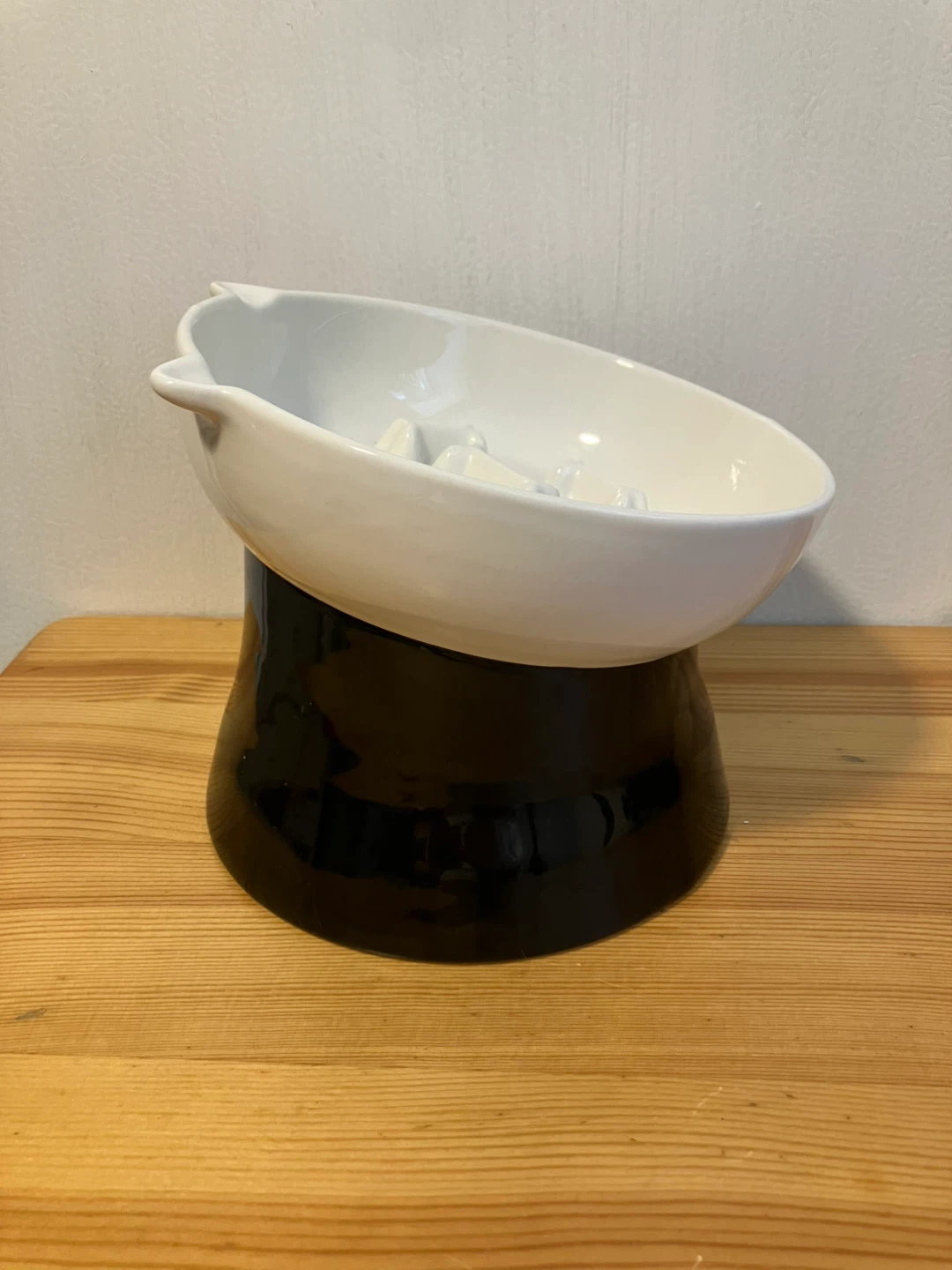Ceramic elevated slow feeder - photo 3