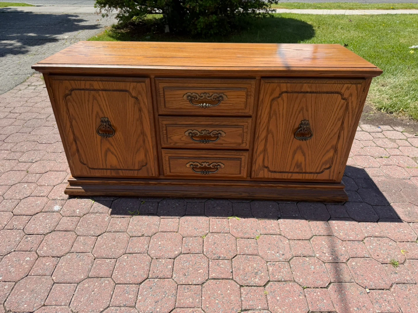Kroehler Solid Oak Buffet/Sideboard