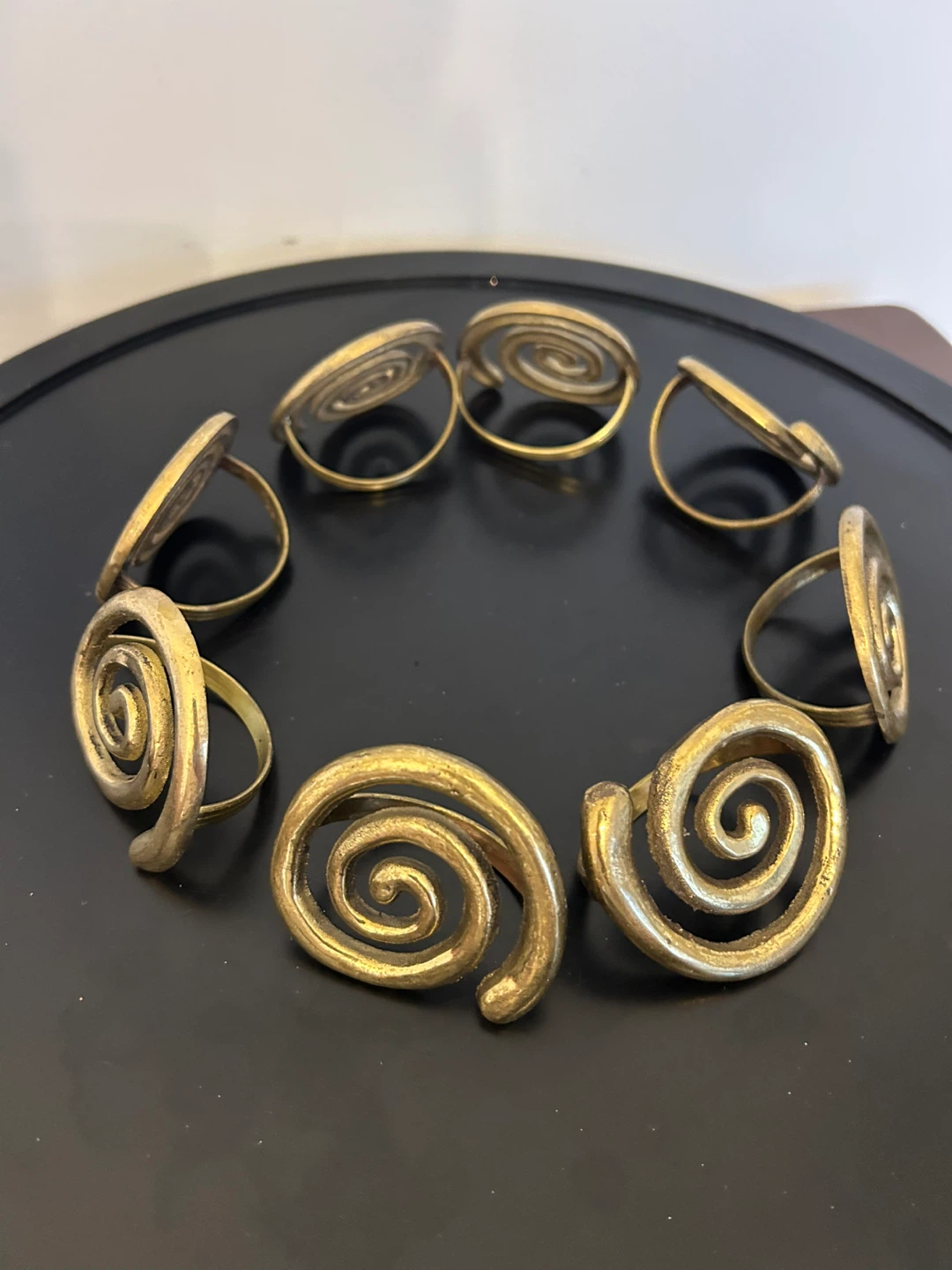 MCM Brutalist Brass Spiral Napkin Rings – Set of 8 - photo 4