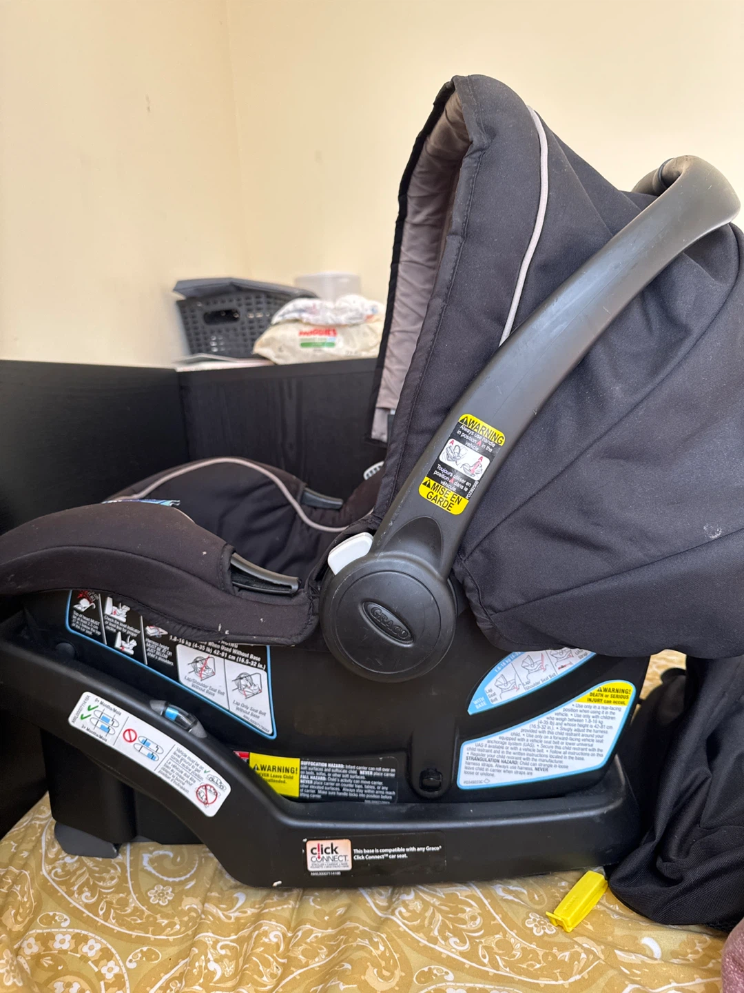 Graco SnugRide 30 Infant Car Seat - photo 2